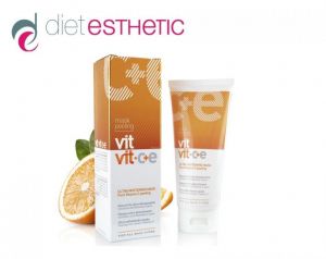 Diet Esthetic -  Маска - пилинг за лице VIT VIT C+E – ултра избелваща, 100 ml