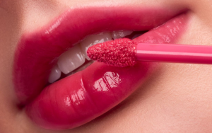 Pupa -  WATERY MALLOW LIQUID LIP BALM / ГЛАНЦ ЗА УСТНИ. 4 цвята