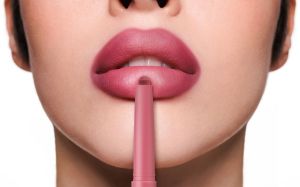 Pupa - VAMP! LIPFULL  Оформящ молив / червило за устни с ефект за обем и преливане